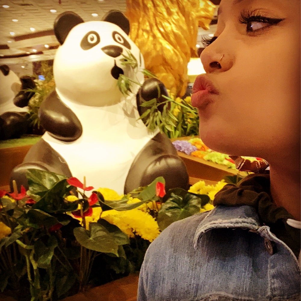 Meet your Posher, Elanna